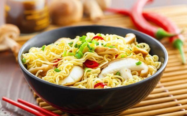 很多女性超愛吃這些食物中食品添加劑超多，醫(yī)生從不讓家屬吃