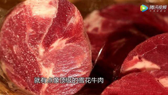 次品牛肉+膠水=合成牛排？新聞曝光“拼接肉”已是全球現(xiàn)象