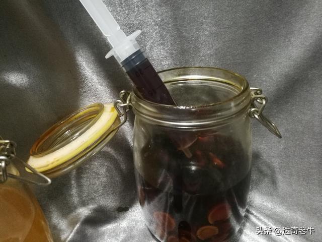 夏季開餌：果酸小藥的5種用法，有一種會(huì)顛覆你對(duì)野釣的認(rèn)知